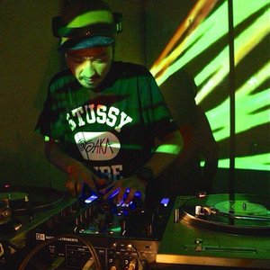 DJ Yasa 的头像