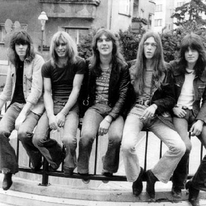 Curly Curve photo provided by Last.fm