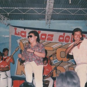 Vico y su grupo Karicia 的头像
