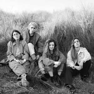 Pillow Queens 的头像