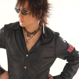 Shin Hae Chul & N.EX.T. için avatar