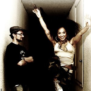 DJ Vadim feat. Yarah Bravo 的头像