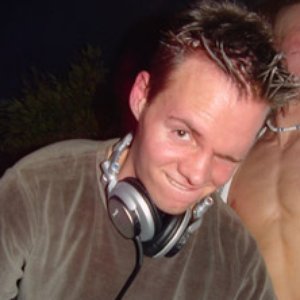 DJ Elb 的头像