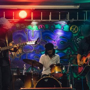 Sapana Ko Mayalu - Single