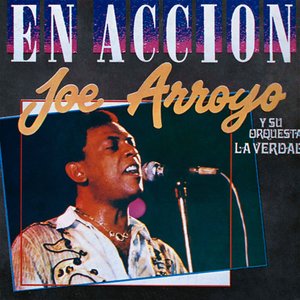 En acción