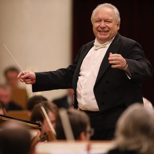 Alexander Titov: St. Petersburg New Philharmonia 的头像