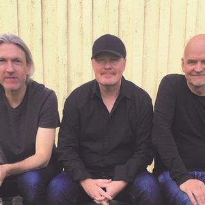 Ulf Wakenius, Lars Danielsson, Magnus Öström 的头像