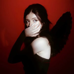 Chrissy Costanza 的头像