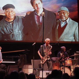 Edward 'Kidd' Jordan, Joel Futterman, William Parker, Hamid Drake 的头像