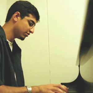 Kunal Majmudar photo provided by Last.fm