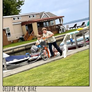 Deluxe Kick Bike