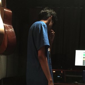 Navyug 的头像