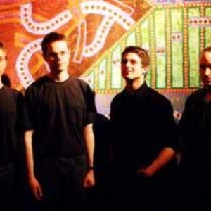 Rattling Wall Collective のアバター