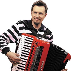 Márió a harmonikás 的头像