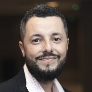 Marco Dutra 的头像