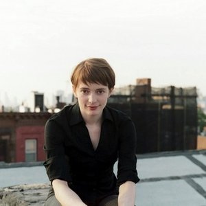Emily St. John Mandel 的头像
