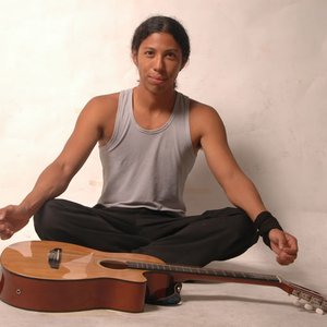 Rey Camarón 的头像