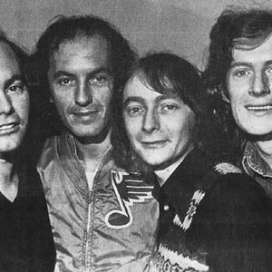 Sutherland Brothers and Quiver 的头像