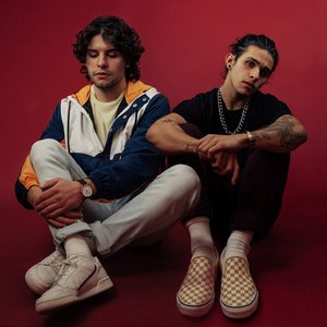 Tyler & Ryan 的头像