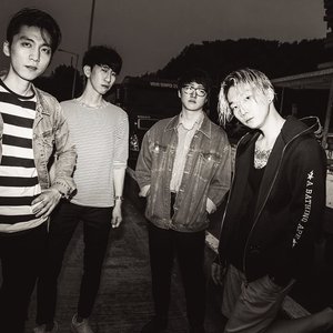 아스트로너츠 Astronuts 的头像