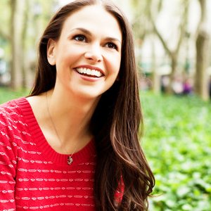 Sutton Foster のアバター