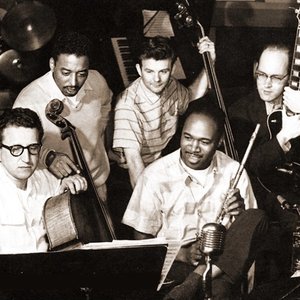 The Chico Hamilton Quintet 的头像