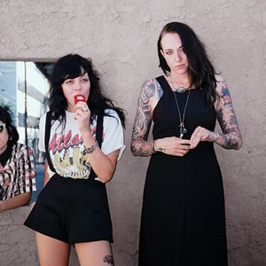 The Coathangers Profile Picture