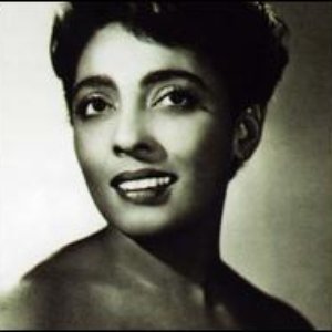 McRae Carmen 的头像