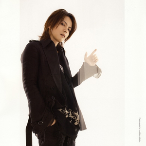 HYDE photo provided by Last.fm