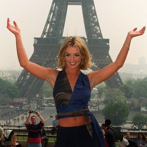 Britney Spears - Topic 的头像