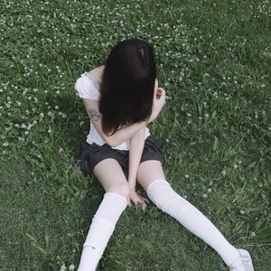 Kristal December 的头像