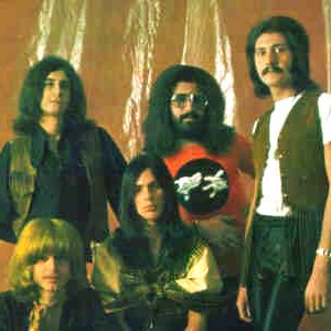 Nuova idea photo provided by Last.fm