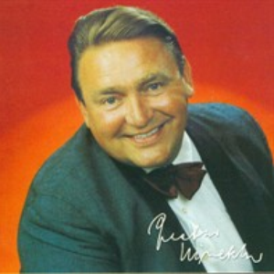 Gustav Winckler photo provided by Last.fm