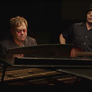 Elton John & Jack White için avatar