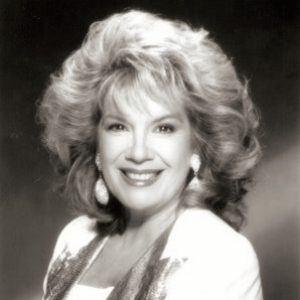 Vikki Carr photo provided by Last.fm