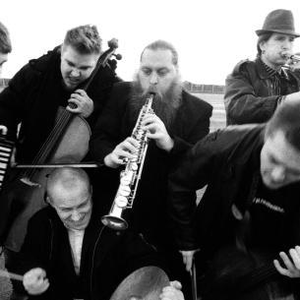 Alamaailman Vasarat photo provided by Last.fm