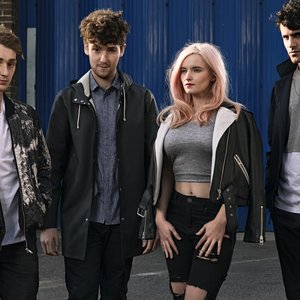 Clean Bandit featuring Zara Larsson 的头像