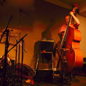 Peter Brötzmann / John Edwards / Steve Noble 的头像