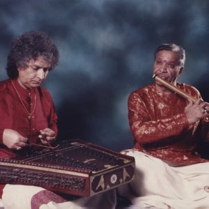 Pandit Shivkumar Sharma & Pandit Hariprasad Chaurasia のアバター