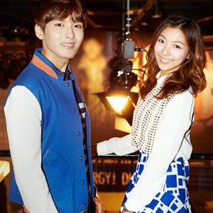 려욱 & 루나 的头像