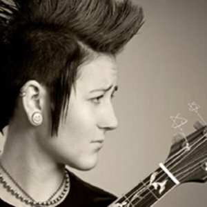 Julz Evans için avatar