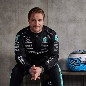 “Valtteri Bottas”的封面
