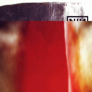 “The Fragile (disc 1: Left)”的封面