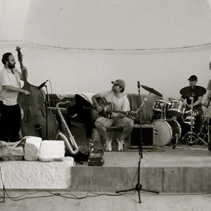 Konstrukt feat. Peter Brötzmann, Hüseyin Ertunç, Doğan Doğusel, Barlas Tan Özemek 的头像