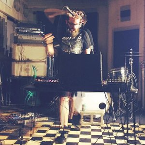 CLOTTING için avatar