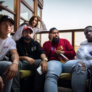 Black Hoodie Boys 的头像