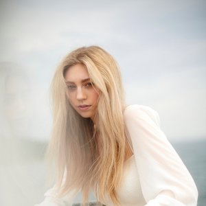 Ally Cribb 的头像