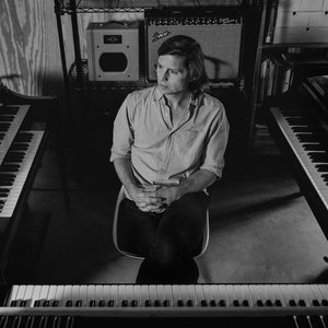 Steve Reich, Erik Hall 的头像