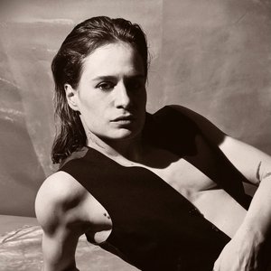 Christine and the Queens 的头像