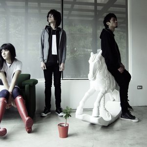 Avatar for 女孩与机器人